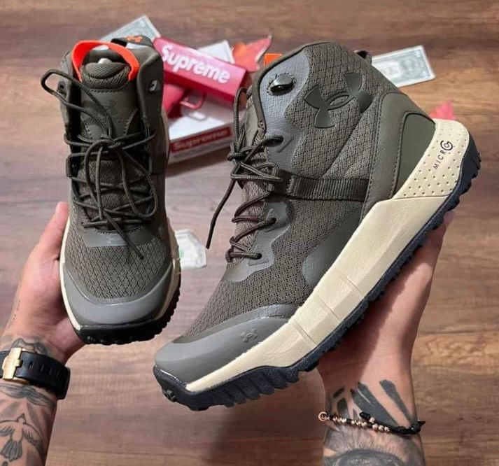 Botas De Hombre Todo Terreno – Fuerza, Estilo Y Resistencia En Tus Pies